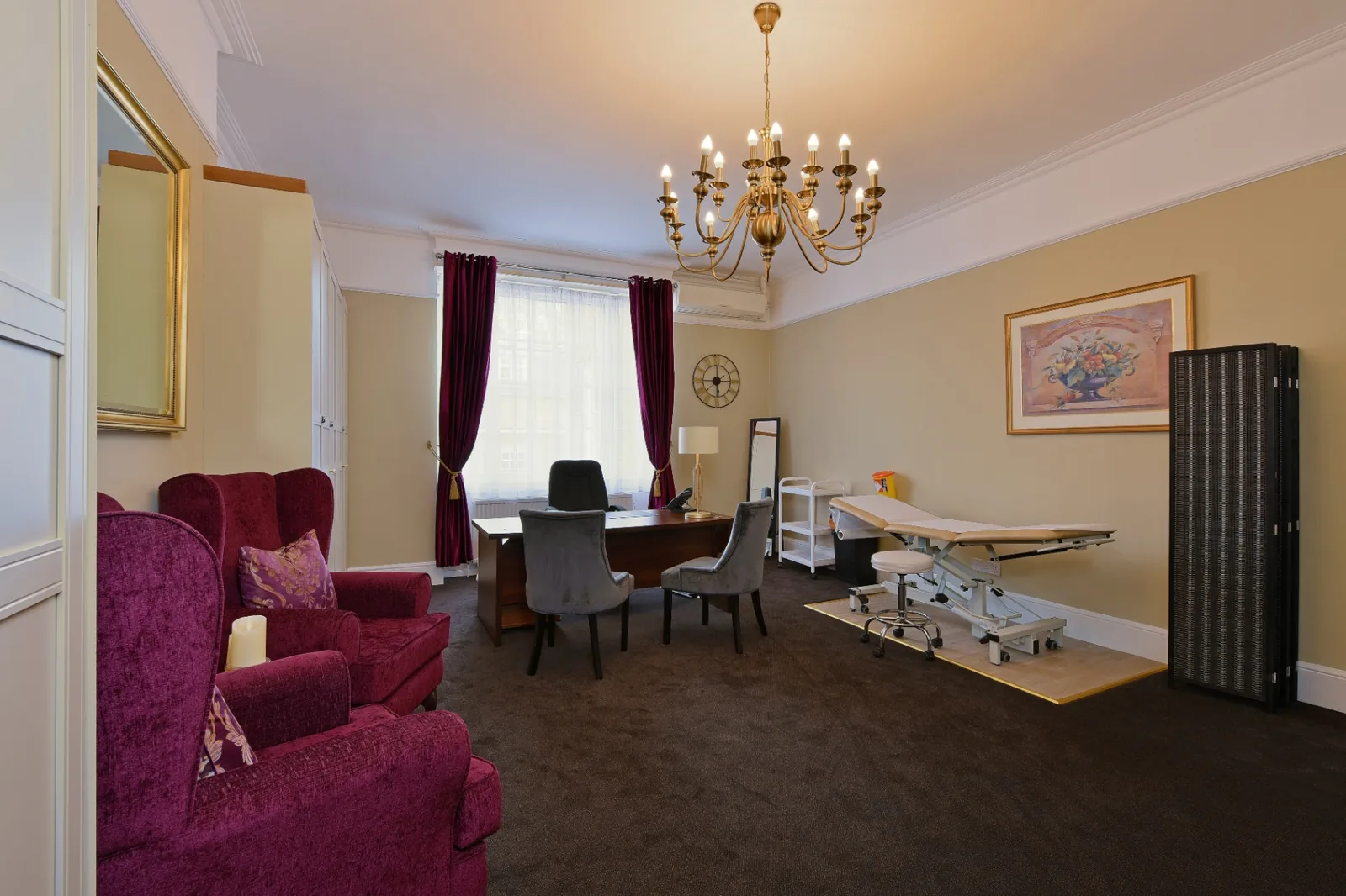 Private treatment room at the Harley Street clinic